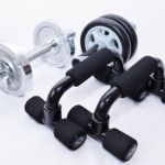 バドミントンのスマッシュを強化させるために最も大切な筋トレ方法。